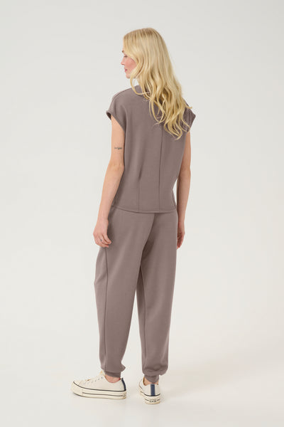 Chabrina Toppur - Iron