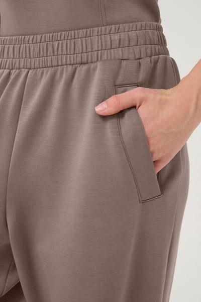 Chabrina Buxur - Iron