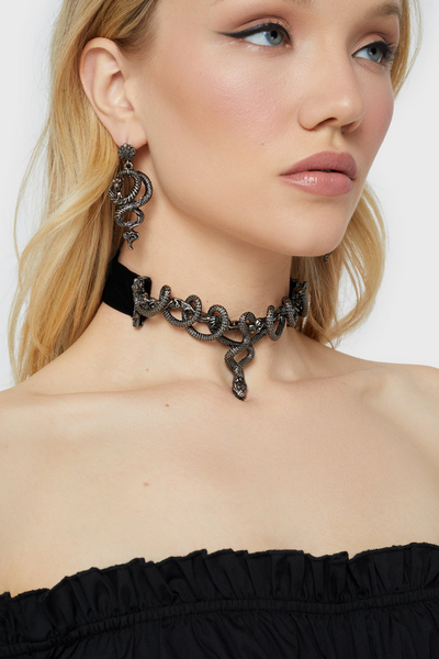 Deadly Coil Choker