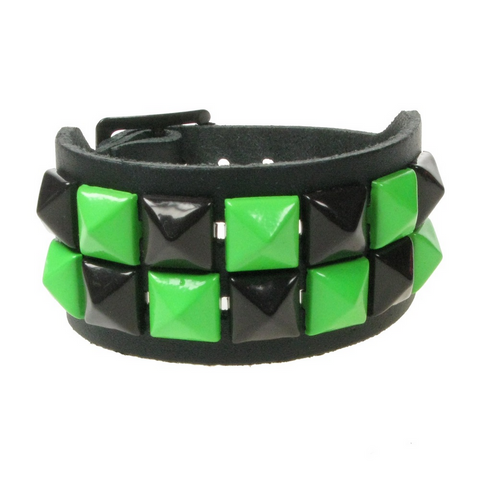 Pyramid Armband, 2row PVC svart & grænt