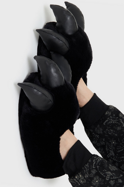 Beast's Curse Inniskór