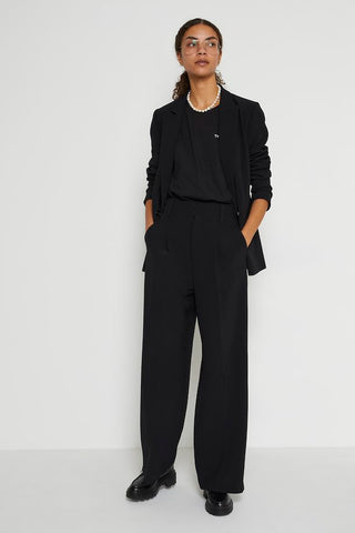 28 The Tailored High Pants