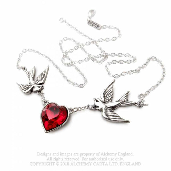 Swallow Heart Hálsmen