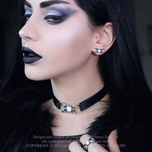 Triple Goddess Eyrnalokkar